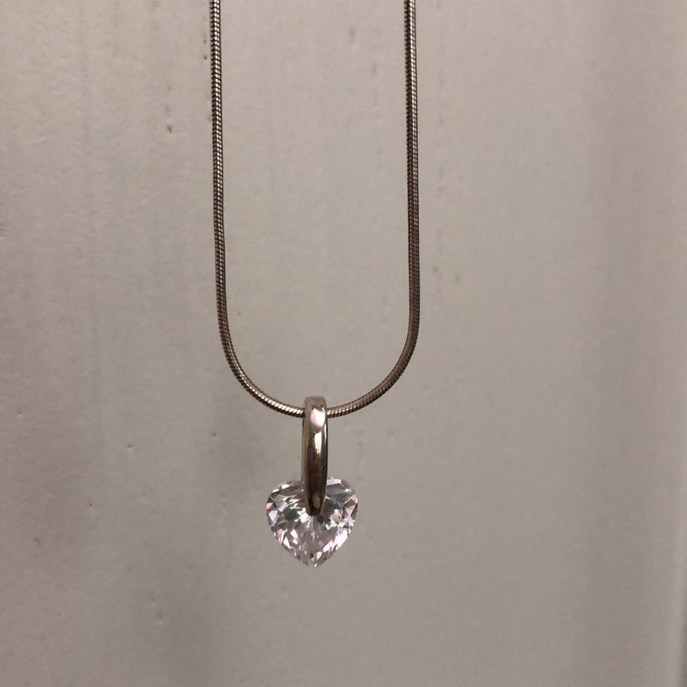 Swarovski Heart Shaped Pendant w/ SS Necklack - Picture 7 of 10